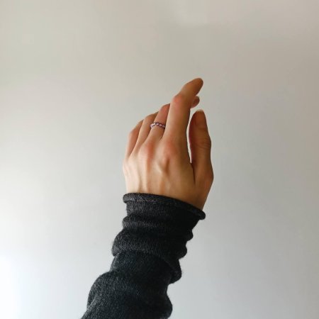 Кільце з натурального циркону (фіолетовий)+бусина кольору золото гіпоалерген.сплав d-3мм 15-18р-р на резинці