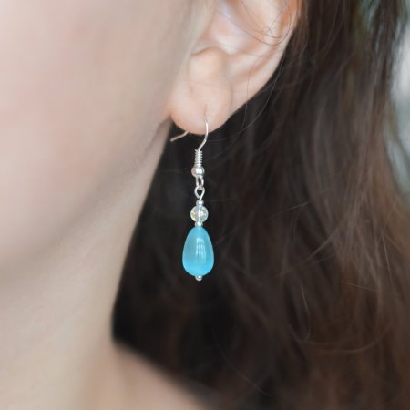 Сережки Котяче Око Крапля блакитний синт +Цукровий Кварц, фур-ра гіп-ний сплав колір срібло d-11х8х4мм L-40мм